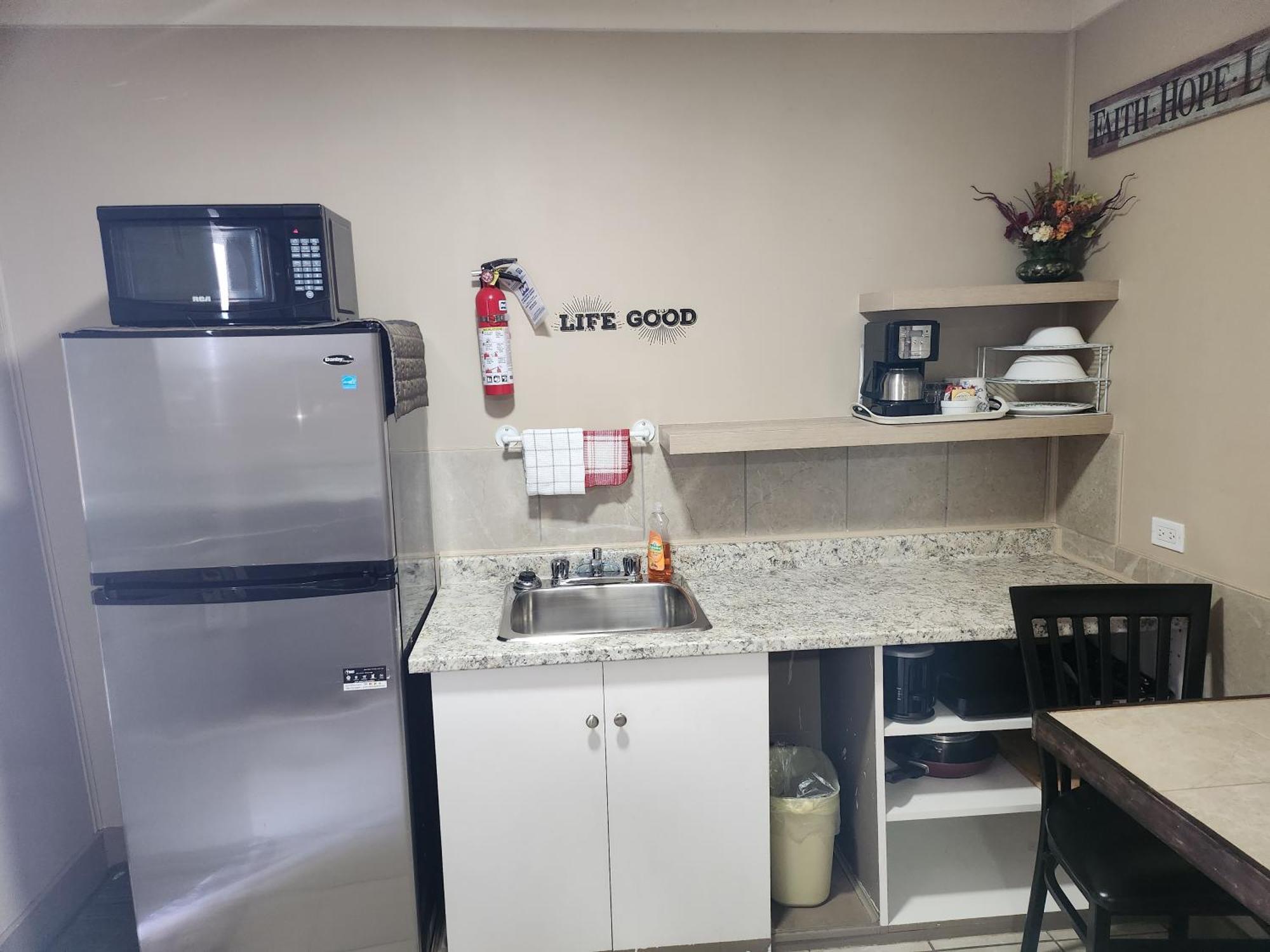 داوسون كريك Alahart Motel المظهر الخارجي الصورة